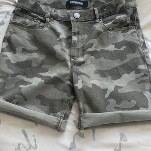 Express Size 10  high waisted denim bermudas